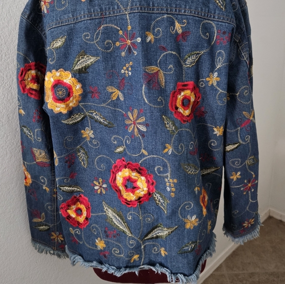 Chico's Floral Embroidered Jean Jacket - Blue and Red SZ 3 - Picture 5 of 9
